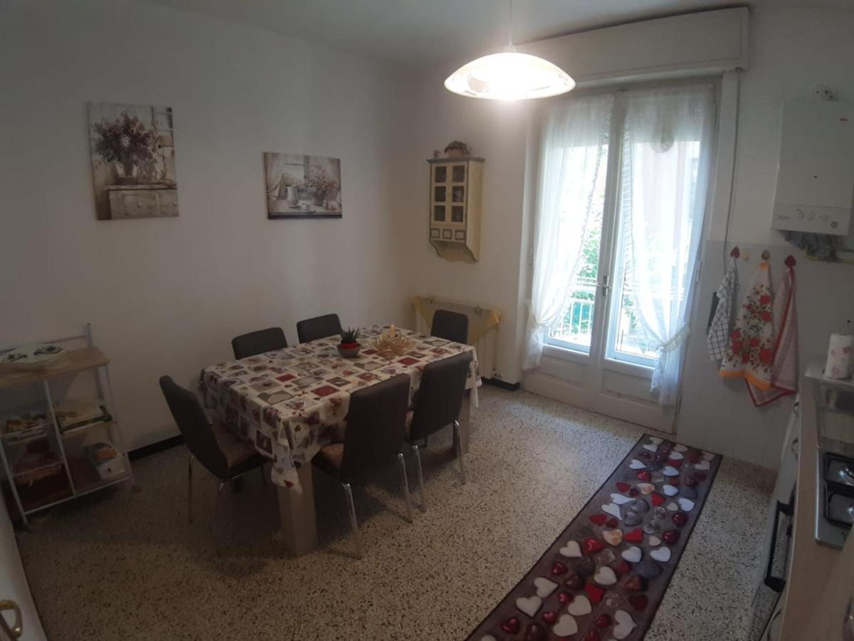 Appartamento Centrale Fino A 8 Posti Letto Pontremoli Kültér fotó